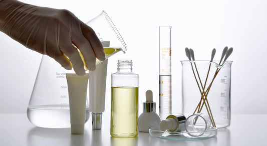 Les Parfums contiennent t-il des perturbateur endocriniens ?