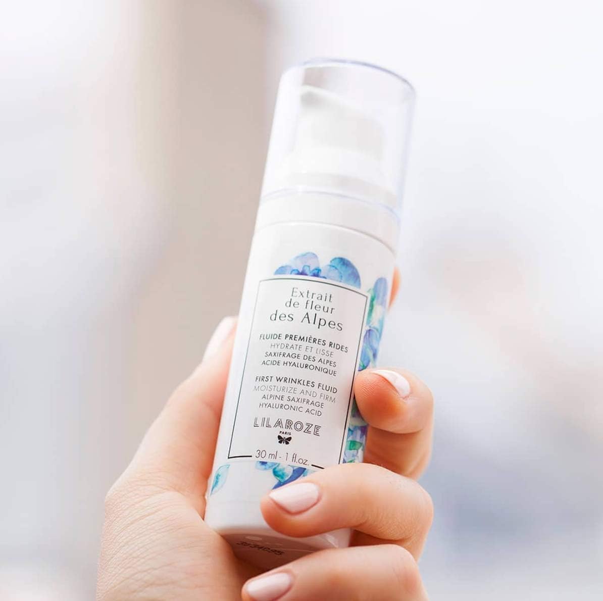 Lilaroze Paris - Fluide Première Rides Extrait de Fleur Des Alpes Hydrate et Lisse Acide Hyaluronique