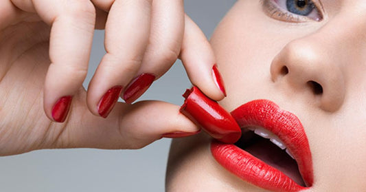 Couleur et confiance : quand un rouge à lèvres révèle votre personnalité
